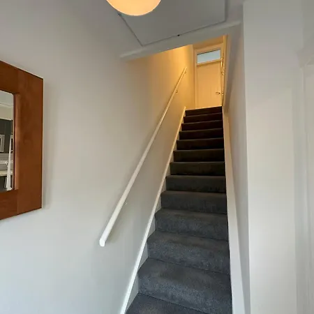 Chapel Terrace Apartment *